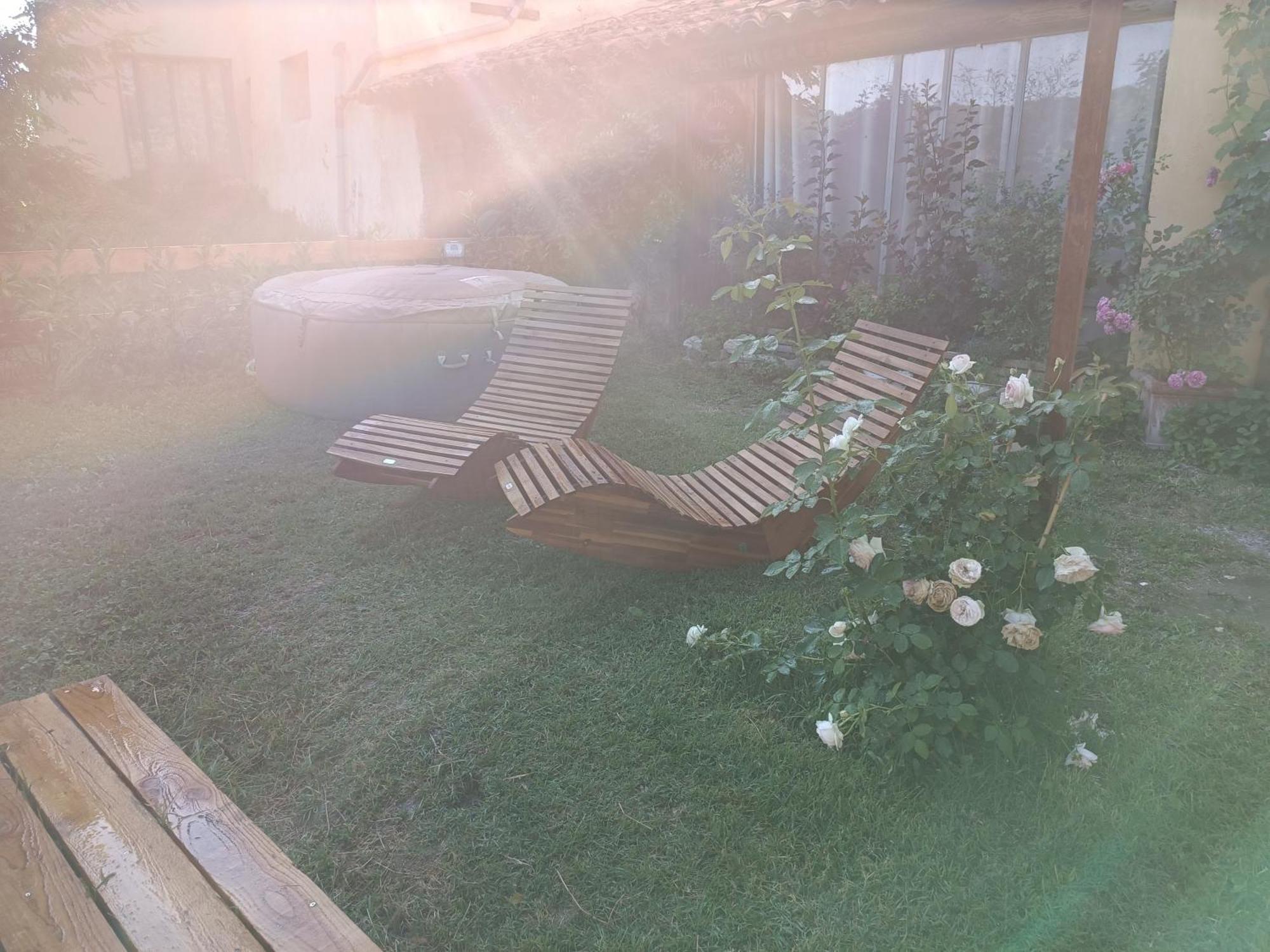 Jolie Maisonnette Niozelles Exteriér fotografie